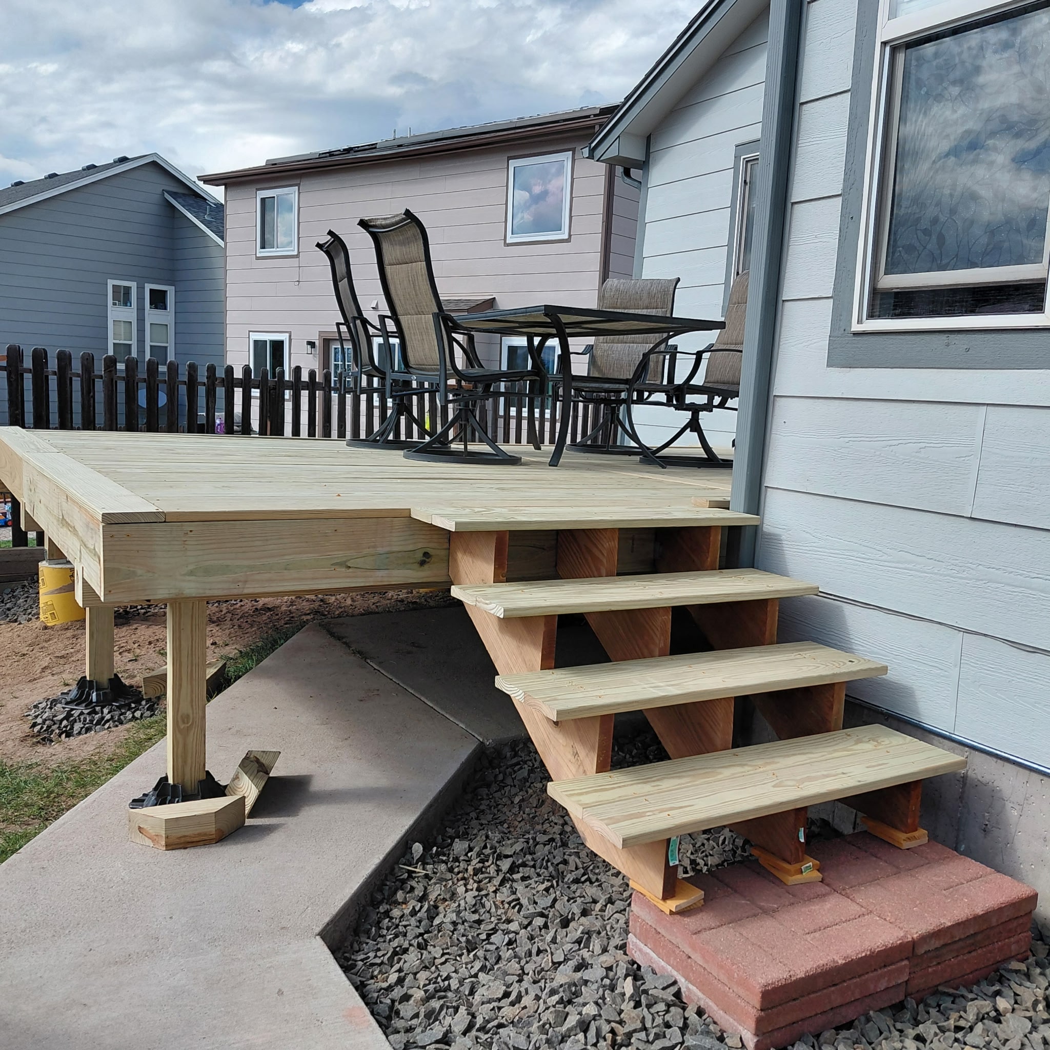 Side view of the completed deck and stairs